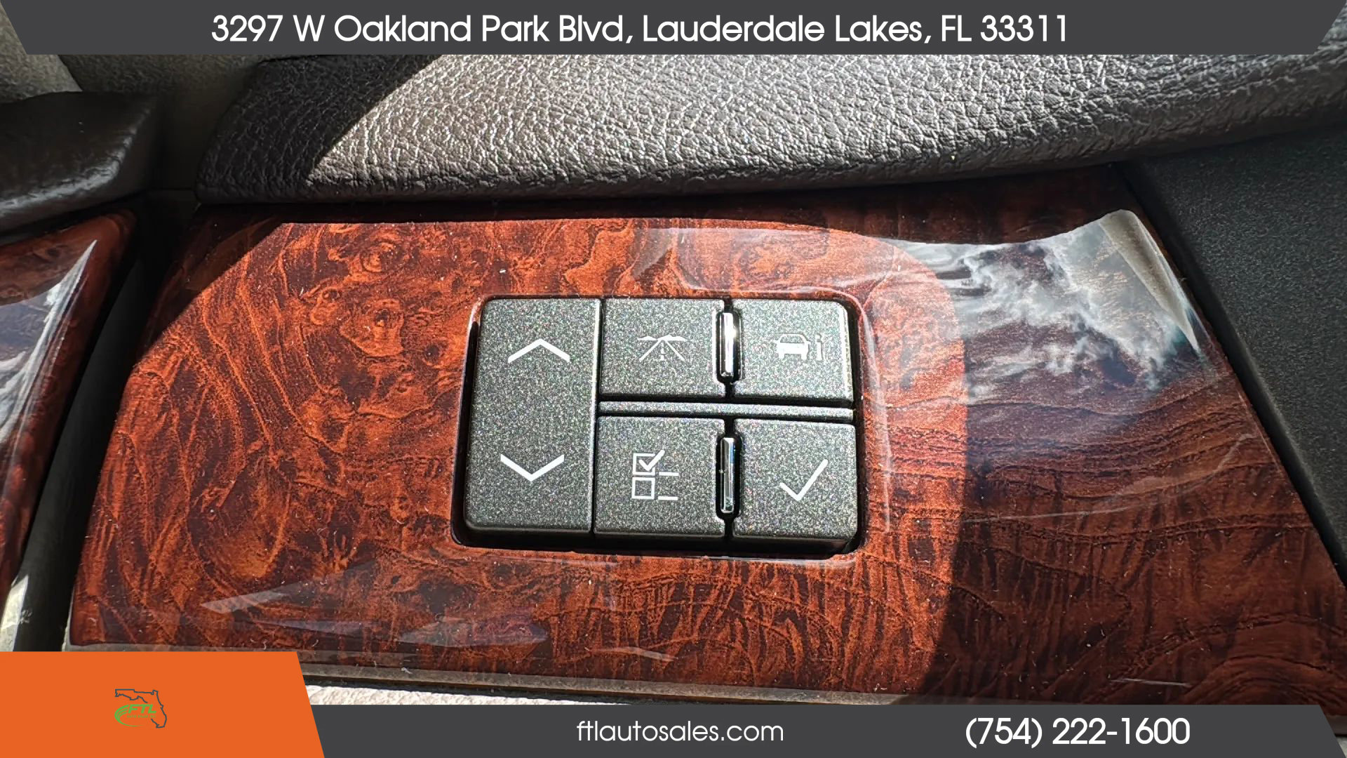 Used 2007 Cadillac DTS w/ Trunk Convenience Package image 75