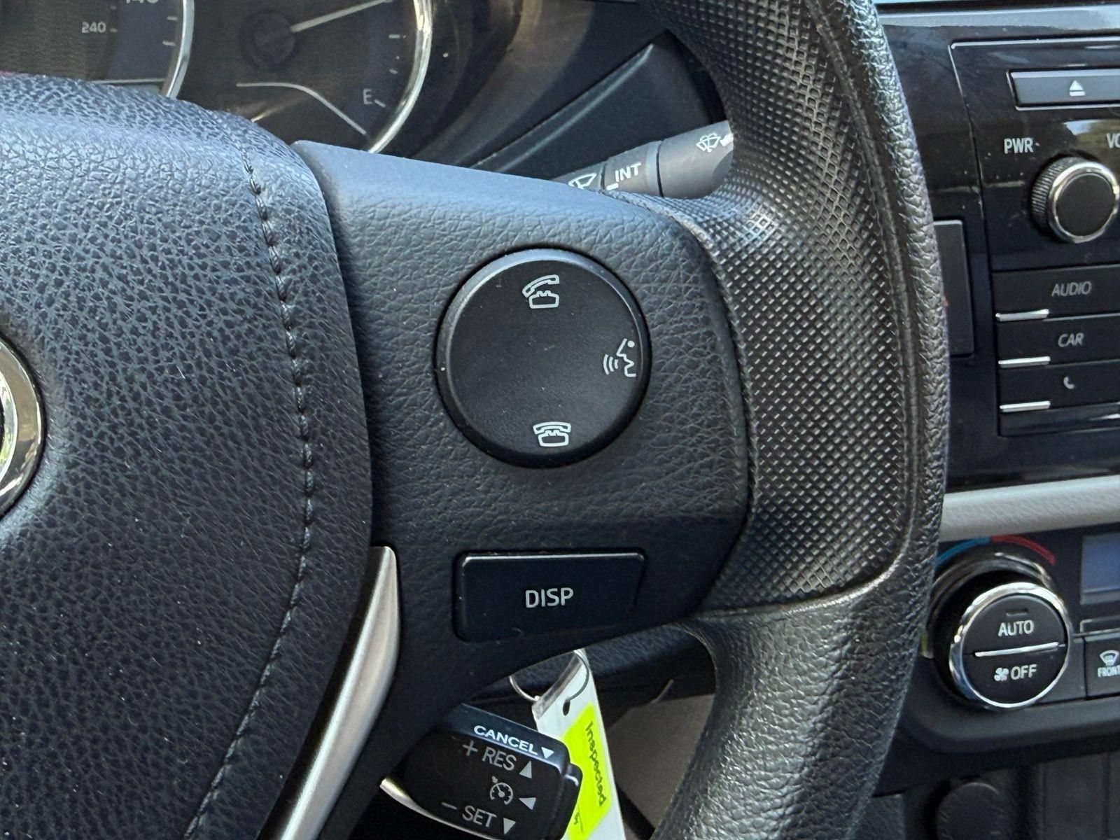 Used 2014 Toyota Corolla LE FWD image 26
