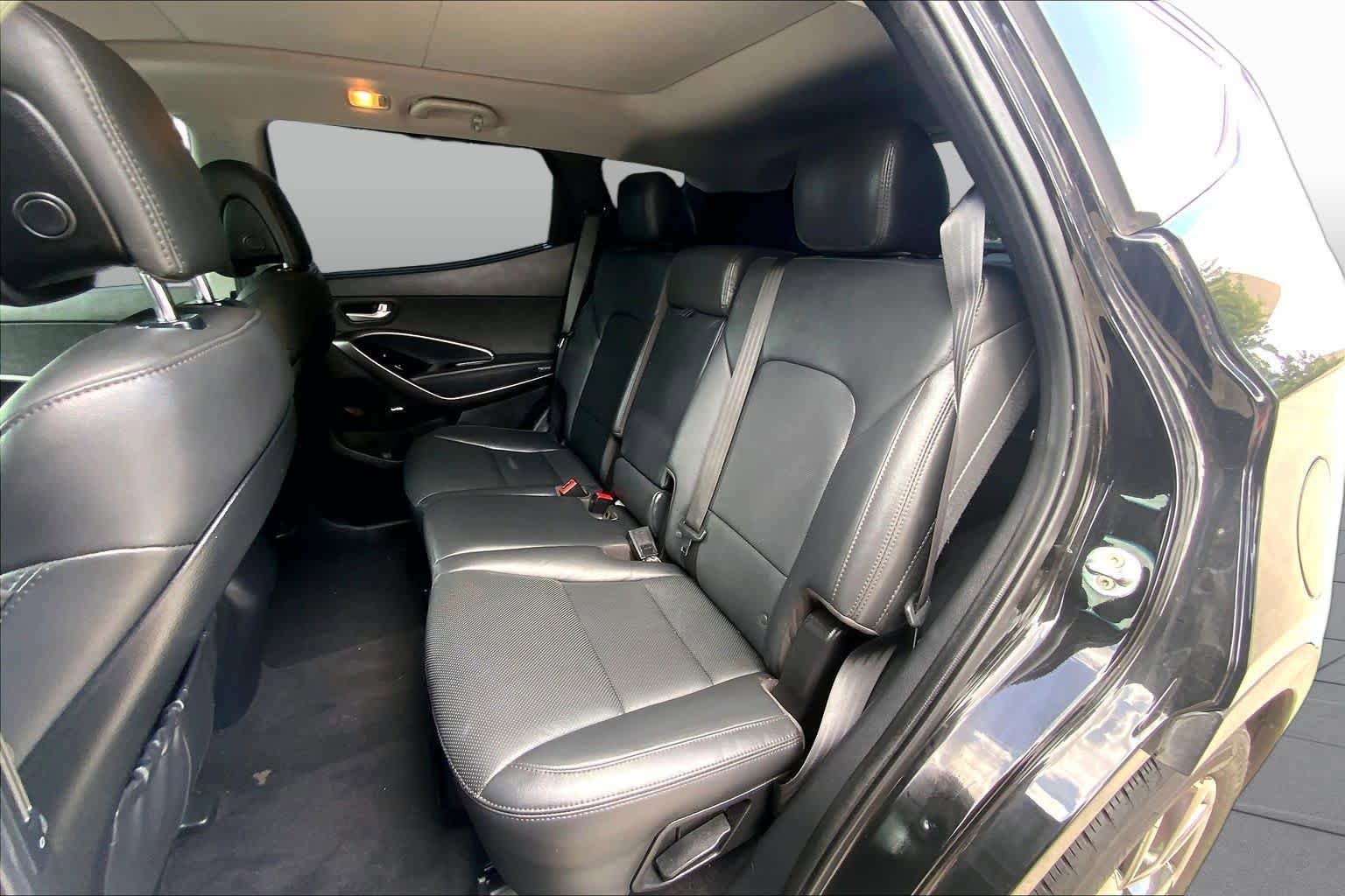 Used 2017 Hyundai Santa Fe Sport w/ 2.0T Ultimate Tech Package 05 FWD image 21