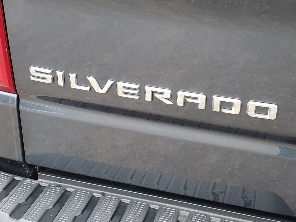 Used 2019 Chevrolet Silverado 1500 RST AWD/4WD image 40