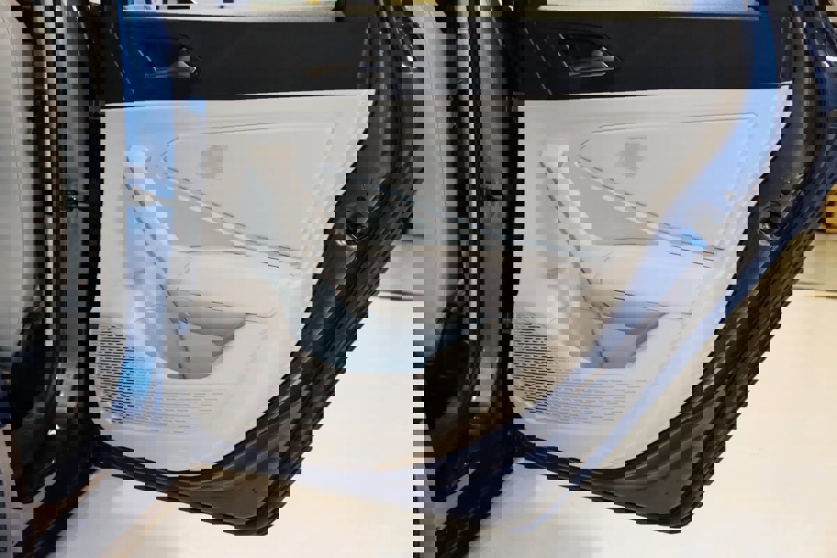 Used 2019 Volkswagen Jetta SE w/ Cold Weather Package image 54