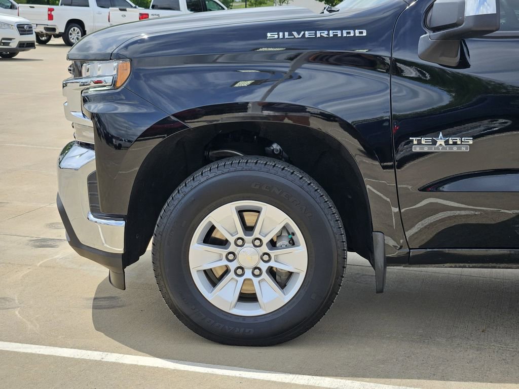 Used 2022 Chevrolet Silverado 1500 LT RWD image 14