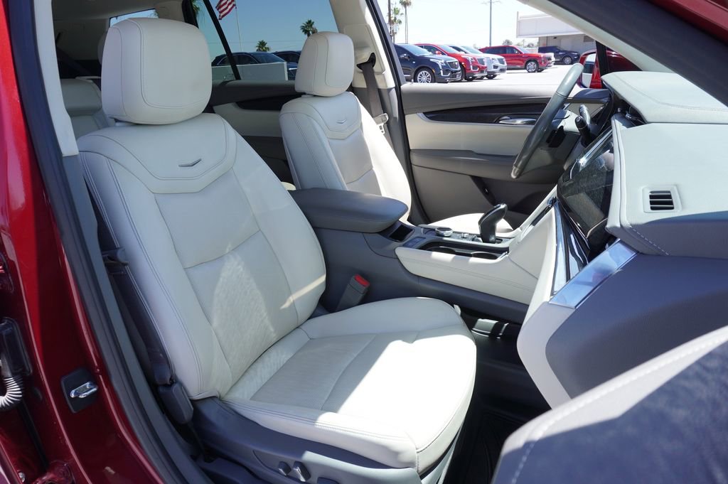 Used 2020 Cadillac XT6 Premium Luxury FWD image 13