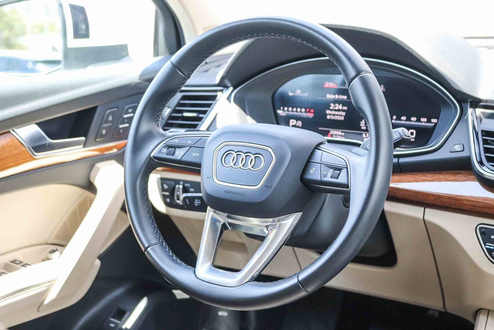Certified 2023 Audi Q5 2.0T Premium Plus w/ Premium Plus Package AWD/4WD image 17