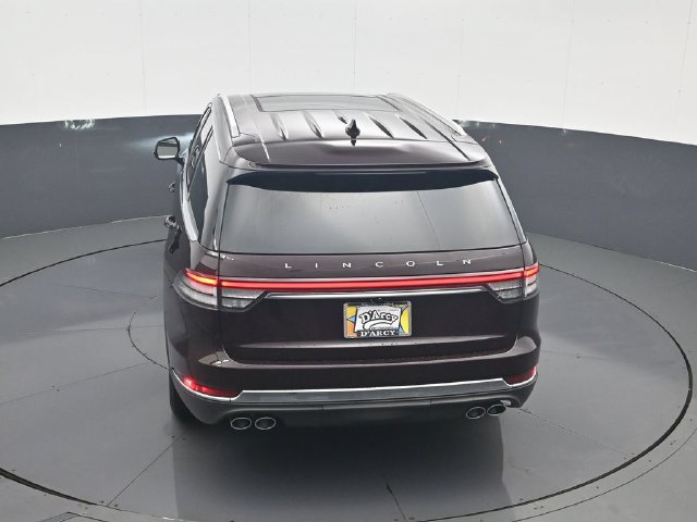 Used 2023 Lincoln Aviator AWD w/ Premium Package image 19