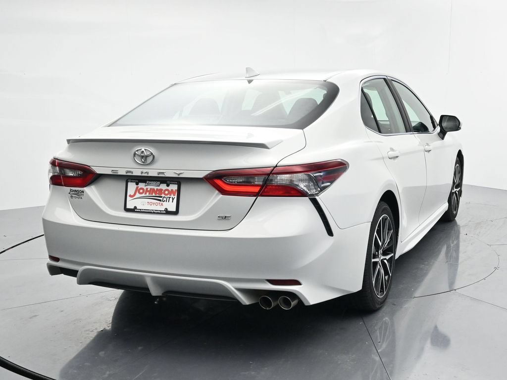 Used 2023 Toyota Camry SE FWD image 6