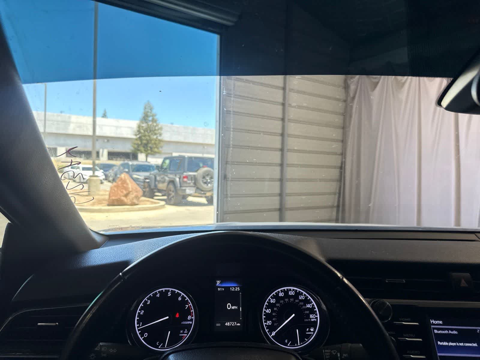 Used 2019 Toyota Camry SE w/ Carpet Mat Package FWD image 24