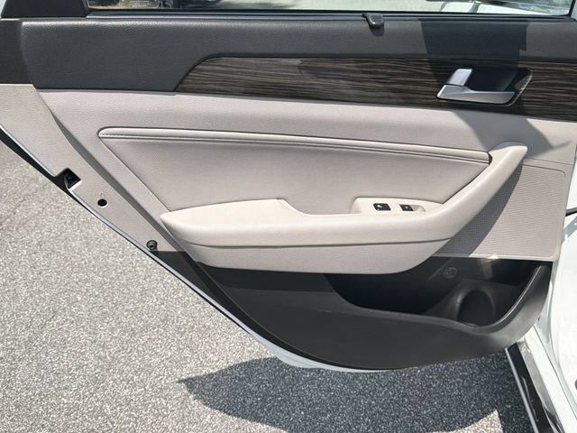 Used 2017 Hyundai Sonata Limited w/ Ultimate Package 04 FWD image 23
