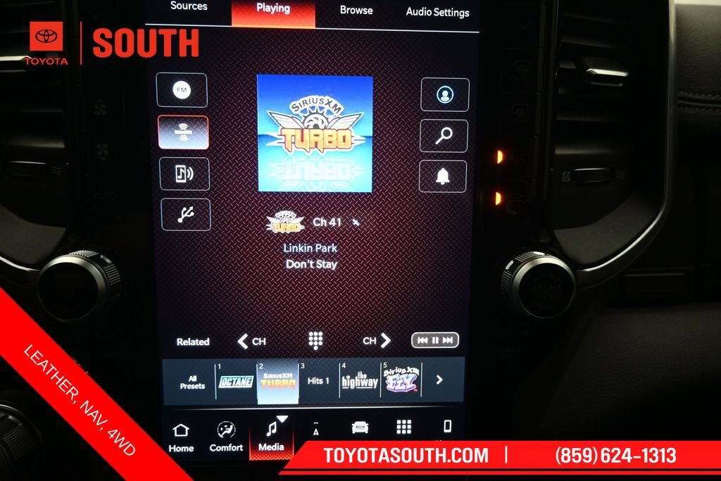 Used 2023 RAM 1500 Laramie AWD/4WD image 12