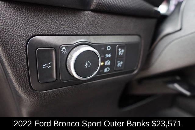 Used 2022 Ford Bronco Sport Outer Banks w/ Tech Package AWD/4WD image 19