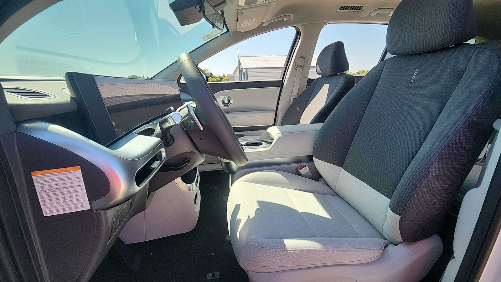 New 2026 Hyundai Ioniq 9 SE AWD/4WD image 15