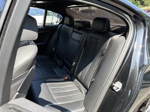 Used 2018 BMW M550i xDrive AWD/4WD image 16