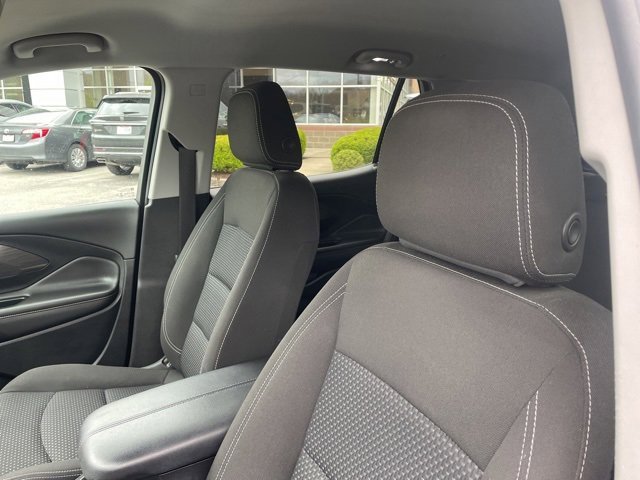 Used 2022 GMC Terrain SLE image 21