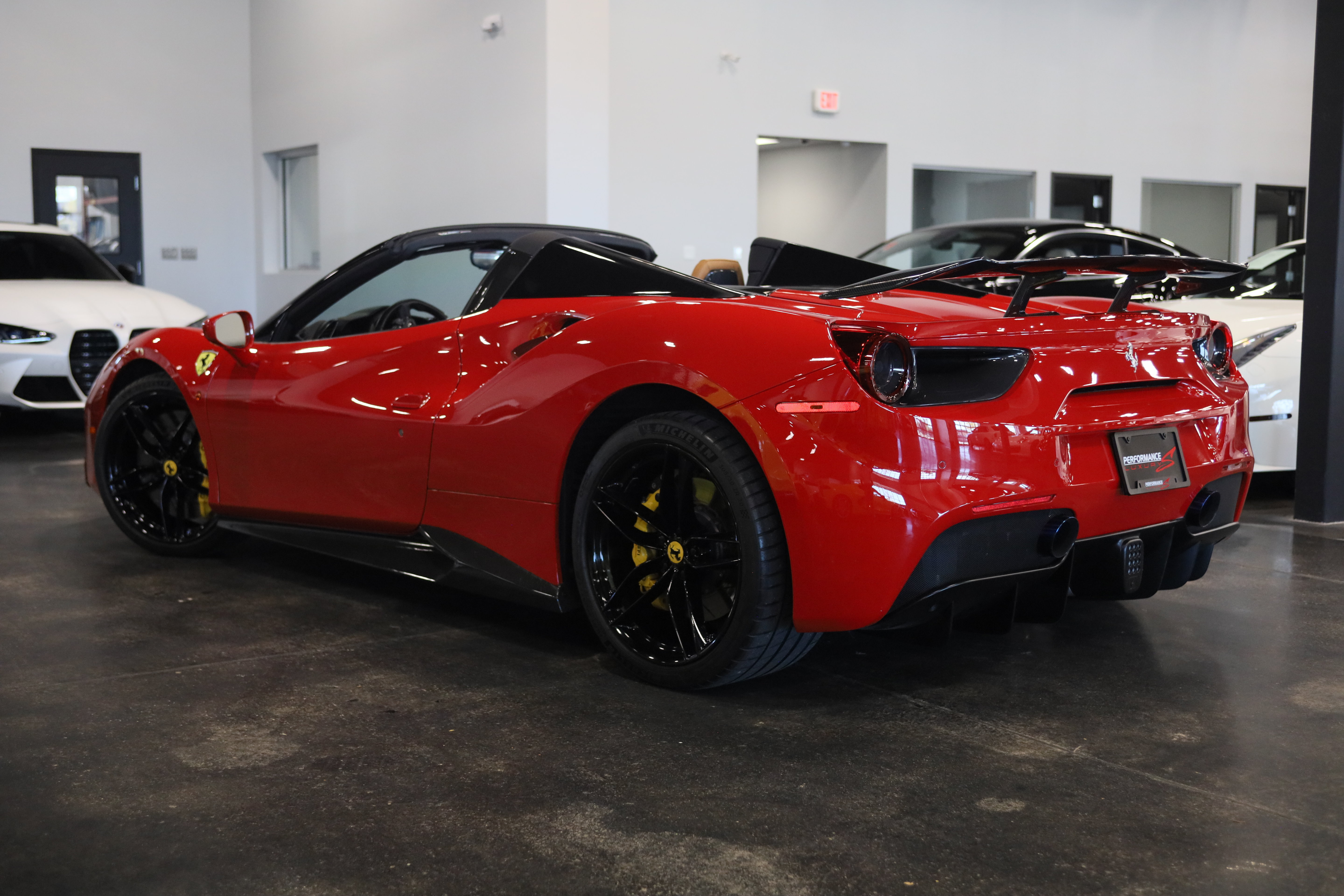 Used 2019 Ferrari 488 Spider RWD image 4