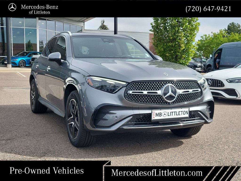 Used 2023 Mercedes-Benz GLC 300 4MATIC image 3