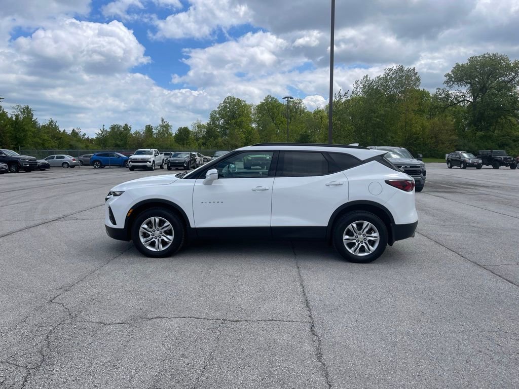 Used 2021 Chevrolet Blazer LT FWD image 2