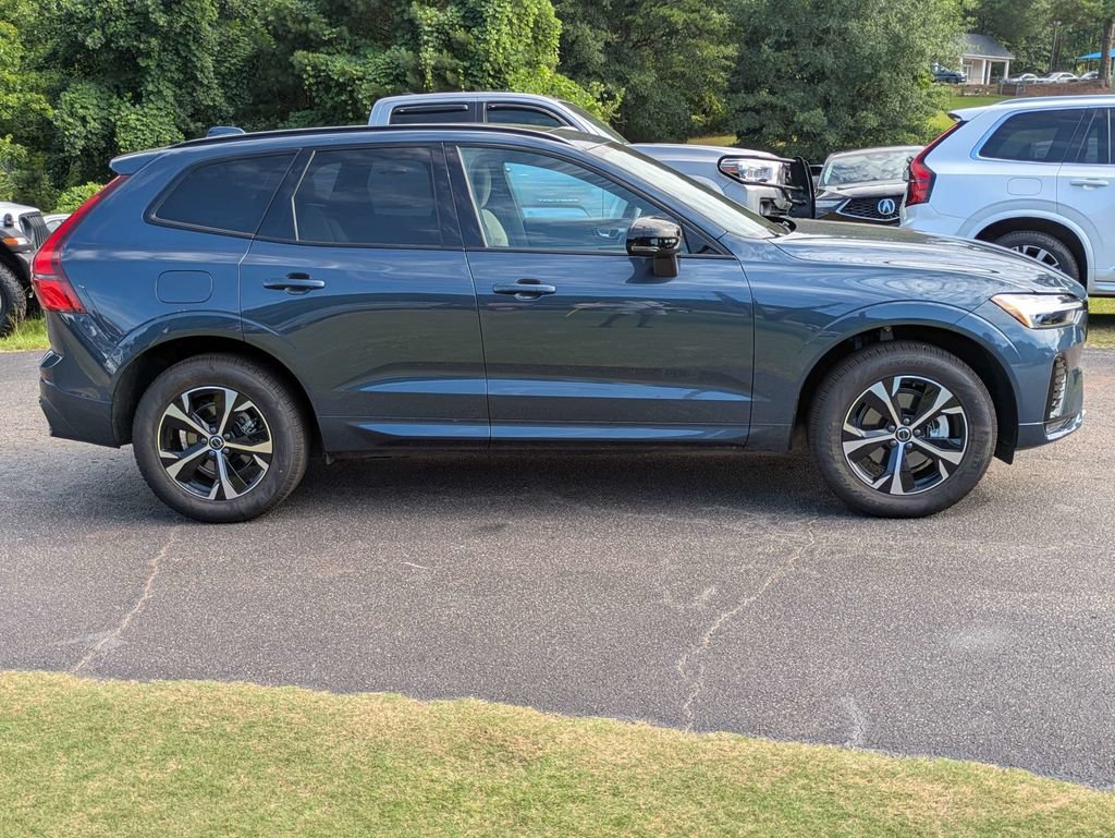 Certified 2026 Volvo XC60 B5 Core AWD/4WD image 7