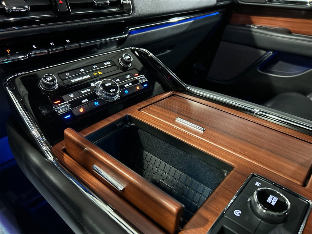 Certified 2022 Lincoln Navigator Reserve image 17