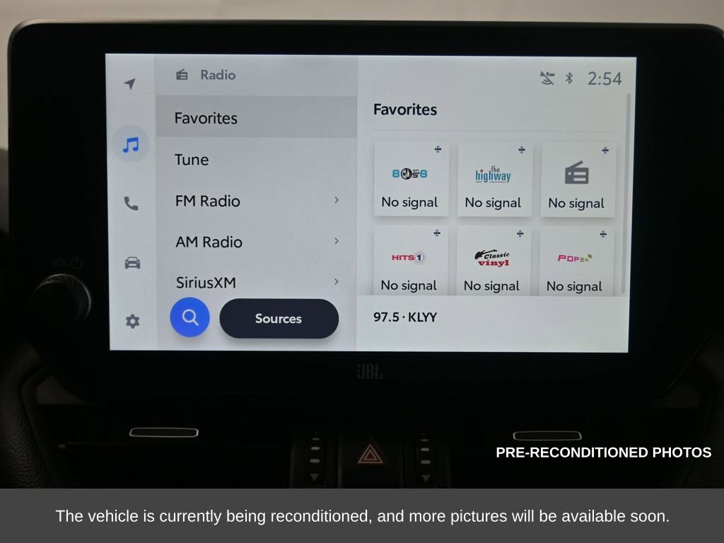 Used 2023 Toyota RAV4 XLE Premium image 22