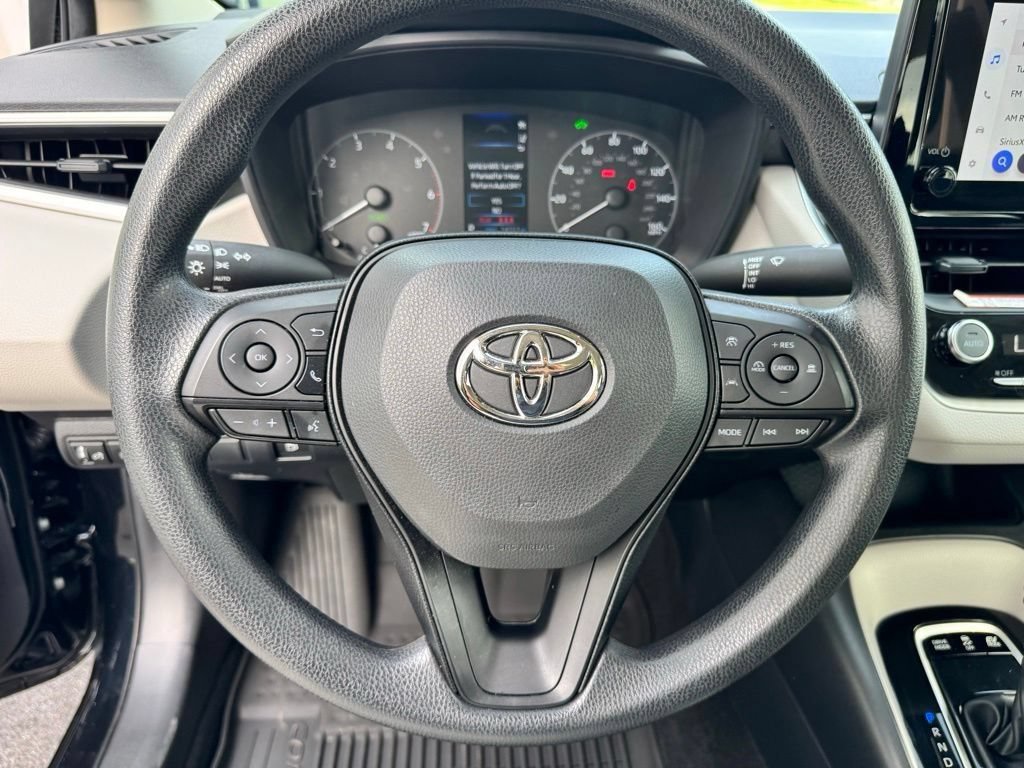 Used 2025 Toyota Corolla LE w/ Convenience Package FWD image 12