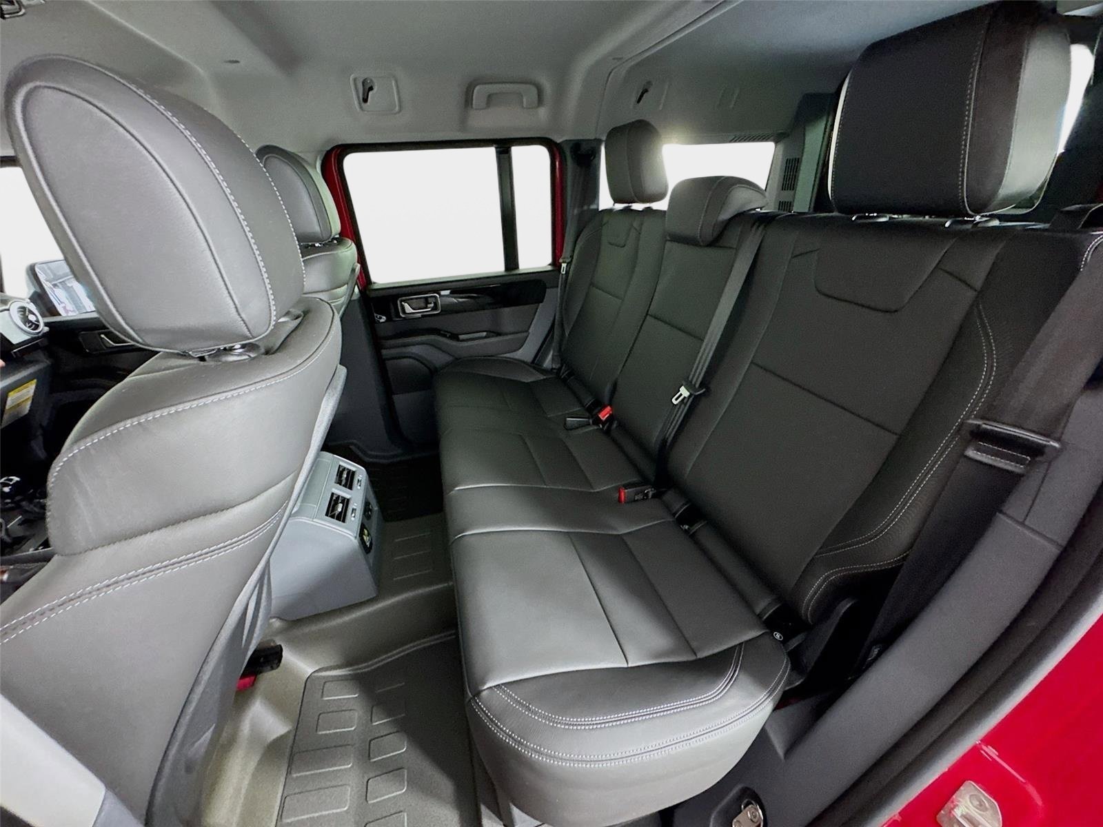 Used 2025 INEOS Grenadier AWD/4WD image 20