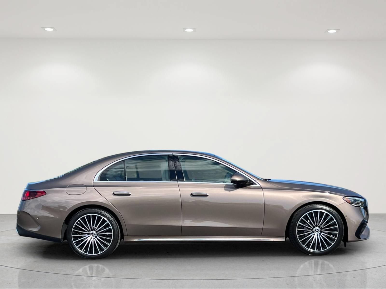 New 2027 Mercedes-Benz E 350 4MATIC Sedan image 6