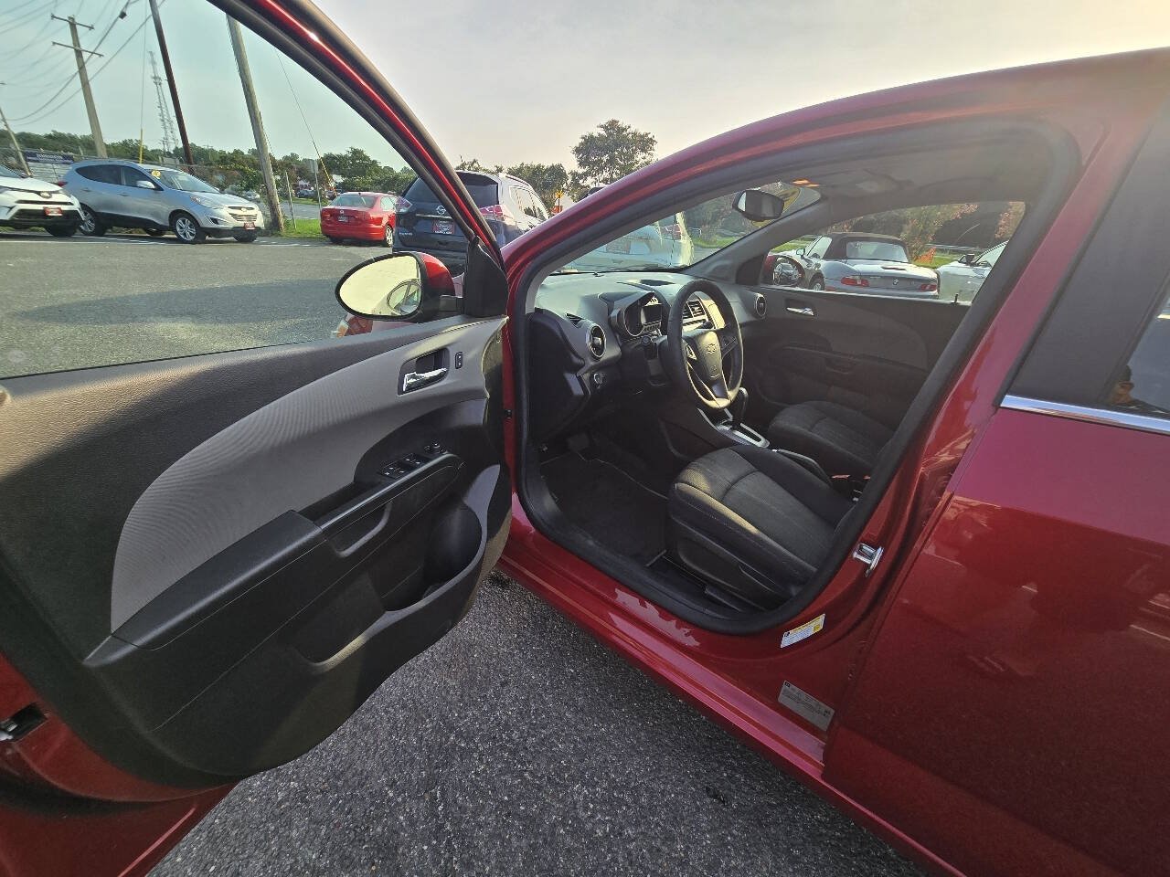 Used 2016 Chevrolet Sonic LT w/ Wheels and Fog Lamp Package FWD image 12