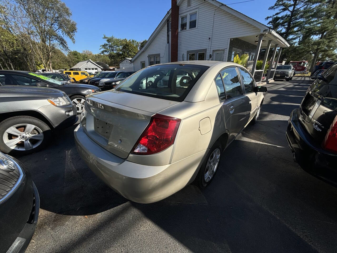 Used 2004 Saturn ION Level 2 image 3