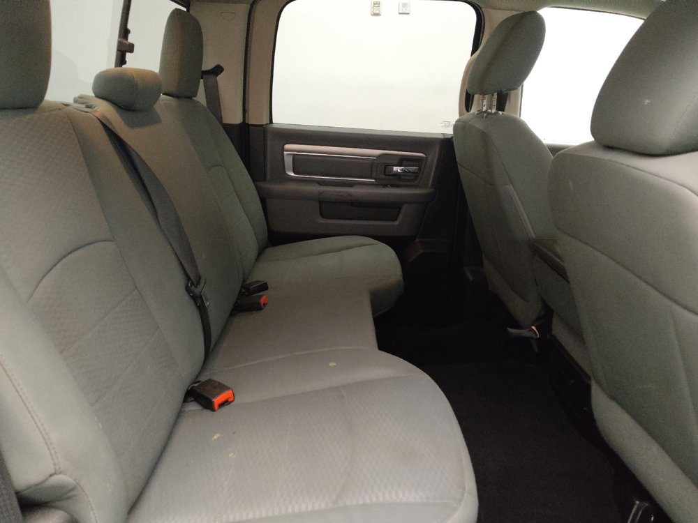 Used 2019 RAM 1500 Classic SLT image 19