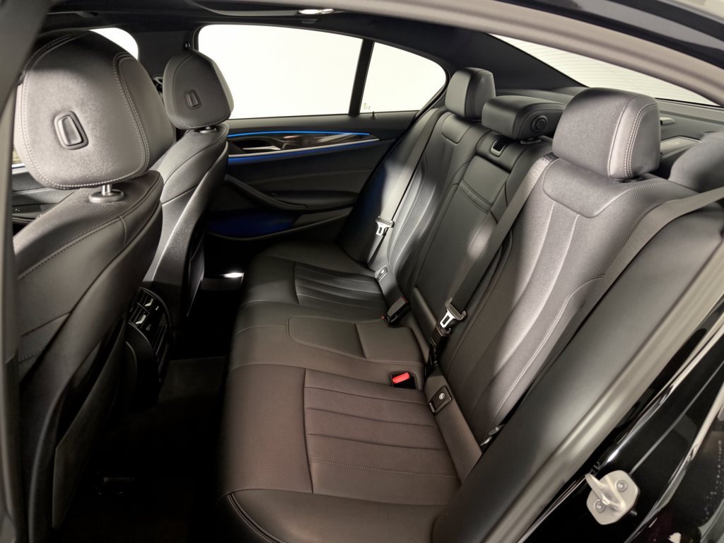 Certified 2023 BMW 530e w/ M Sport Package RWD image 25