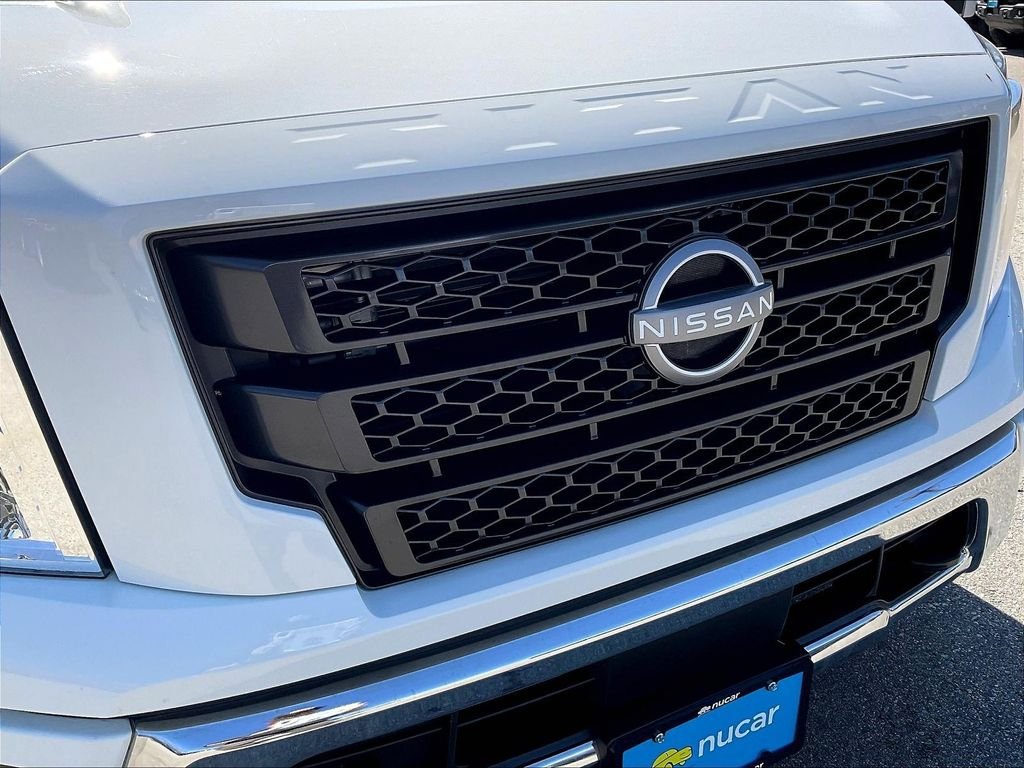 Used 2024 Nissan Titan SV w/ Accessory Utility Package AWD/4WD image 27