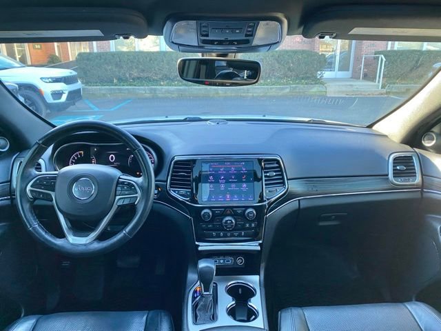 Used 2019 Jeep Grand Cherokee Limited w/ Luxury Group II image 28
