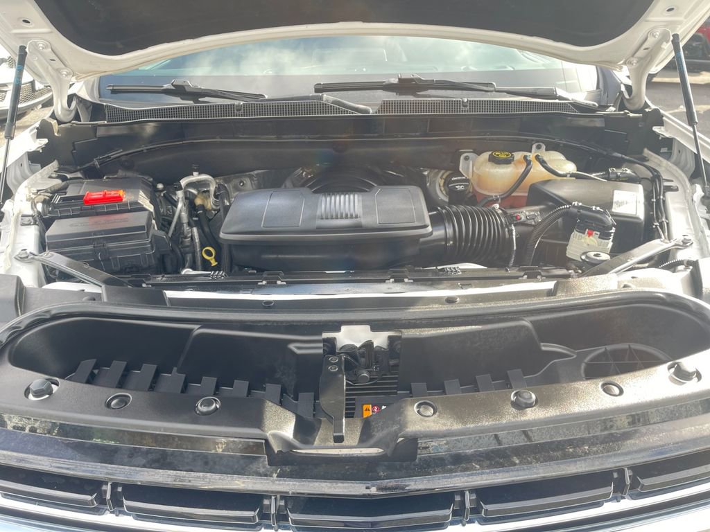 Used 2021 Chevrolet Suburban LT image 18