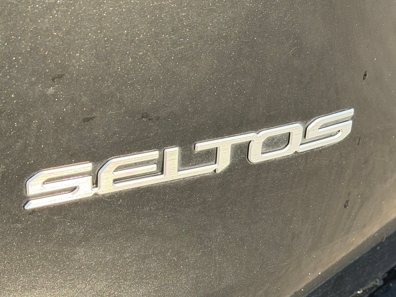 Used 2025 Kia Seltos S FWD image 10
