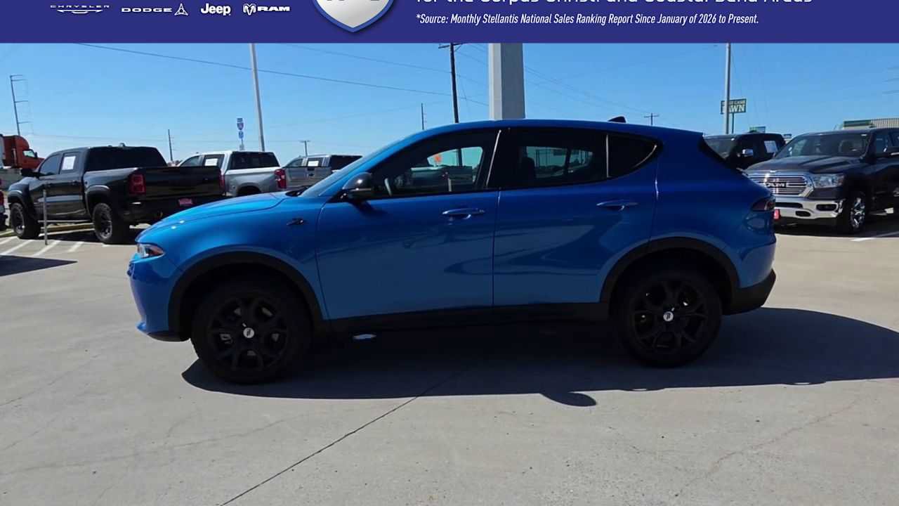 Used 2024 Dodge Hornet GT w/ GT Blacktop Package AWD/4WD image 5