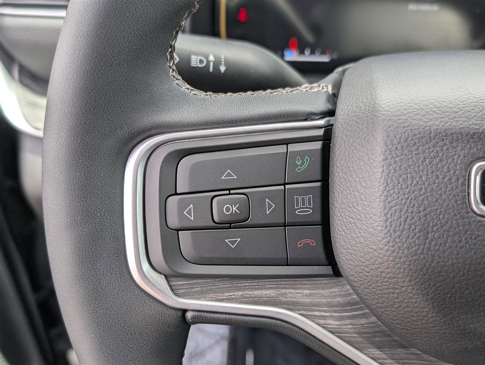 Used 2024 Jeep Wagoneer L Series II w/ Flexible Seating Group image 23