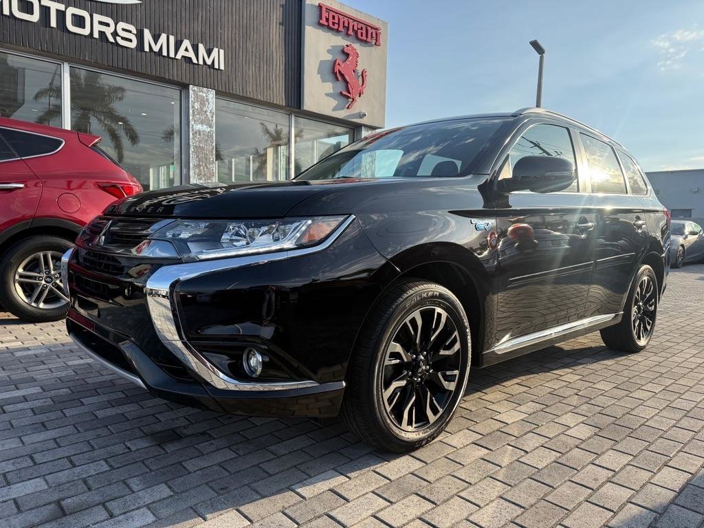 Used 2018 Mitsubishi Outlander SEL AWD/4WD image 2