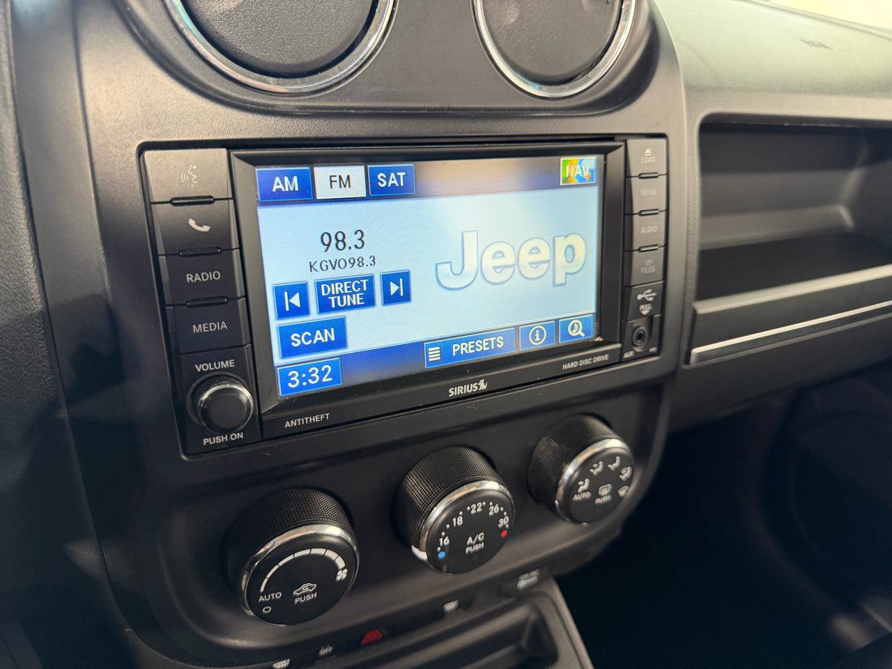 Used 2012 Jeep Patriot Limited AWD/4WD image 31