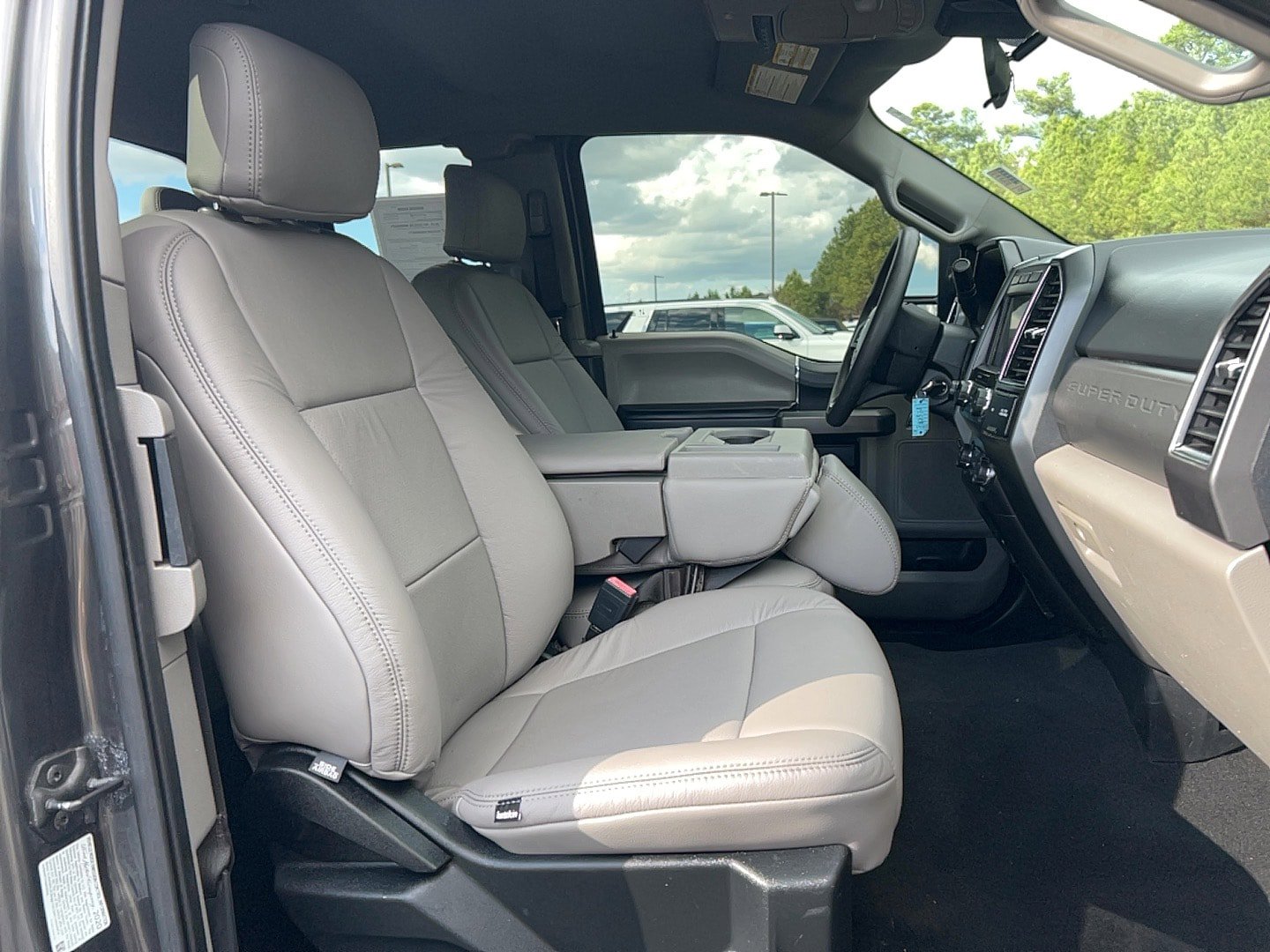 Used 2020 Ford F250 XLT w/ XLT Value Package image 26