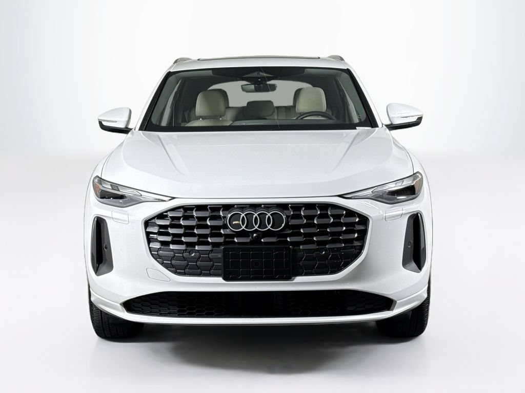 Used 2025 Audi Q5 Premium w/ Convenience Package AWD/4WD image 1