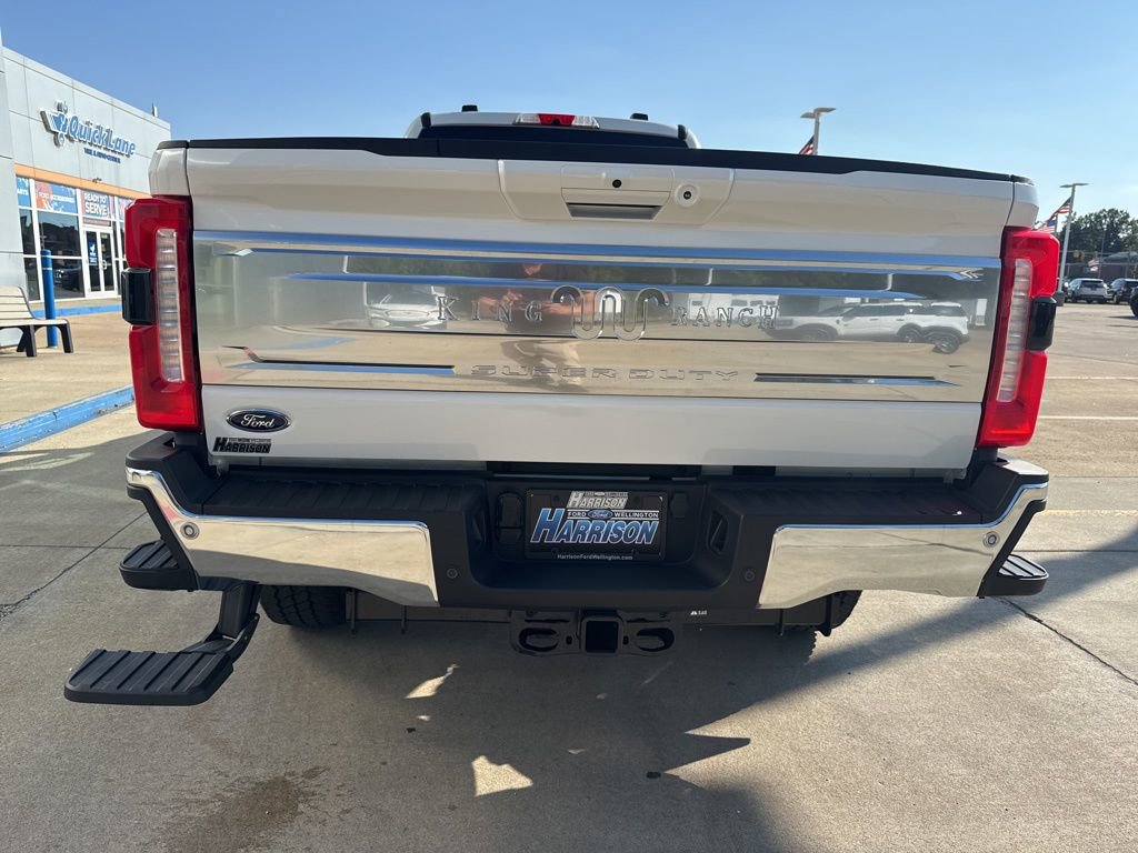 New 2026 Ford F350 King Ranch w/ Chrome Package image 32