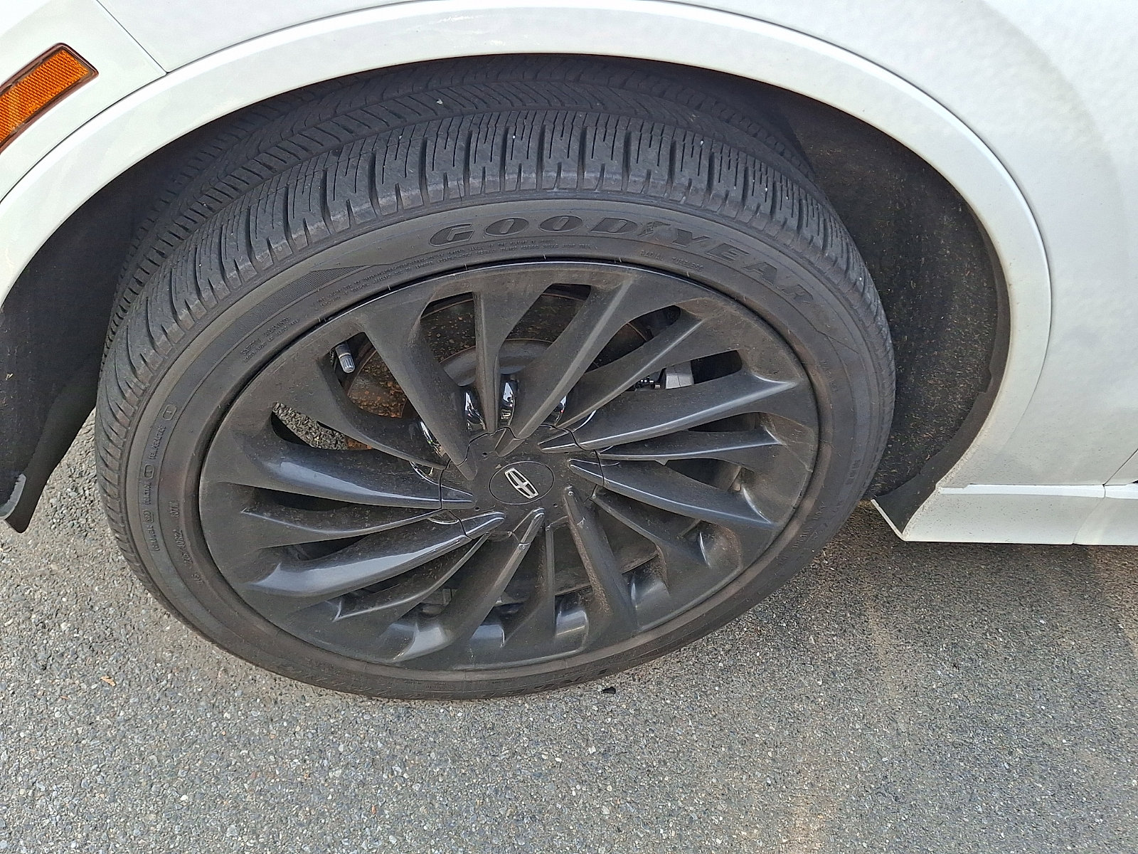 Used 2025 Lincoln Aviator Reserve w/ Equipment Group 201A image 4