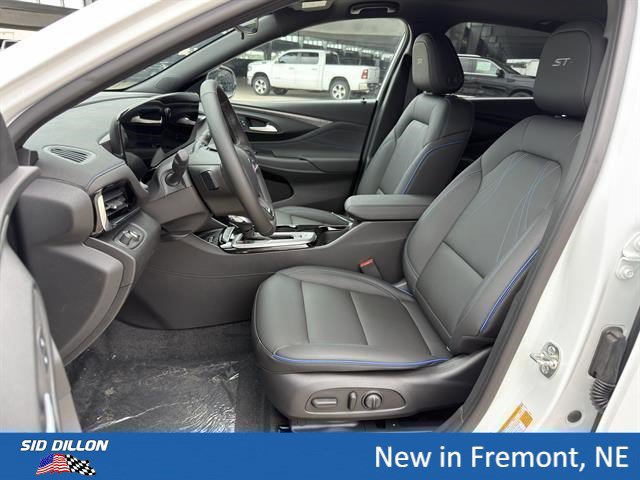 New 2026 Buick Envista Sport Touring w/ Convenience I Package FWD image 13
