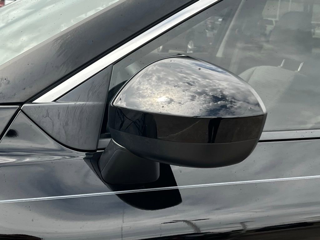 Used 2023 Nissan Rogue SV image 33