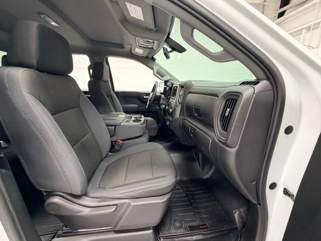 Certified 2019 Chevrolet Silverado 1500 Custom w/ Custom Value Package AWD/4WD image 29