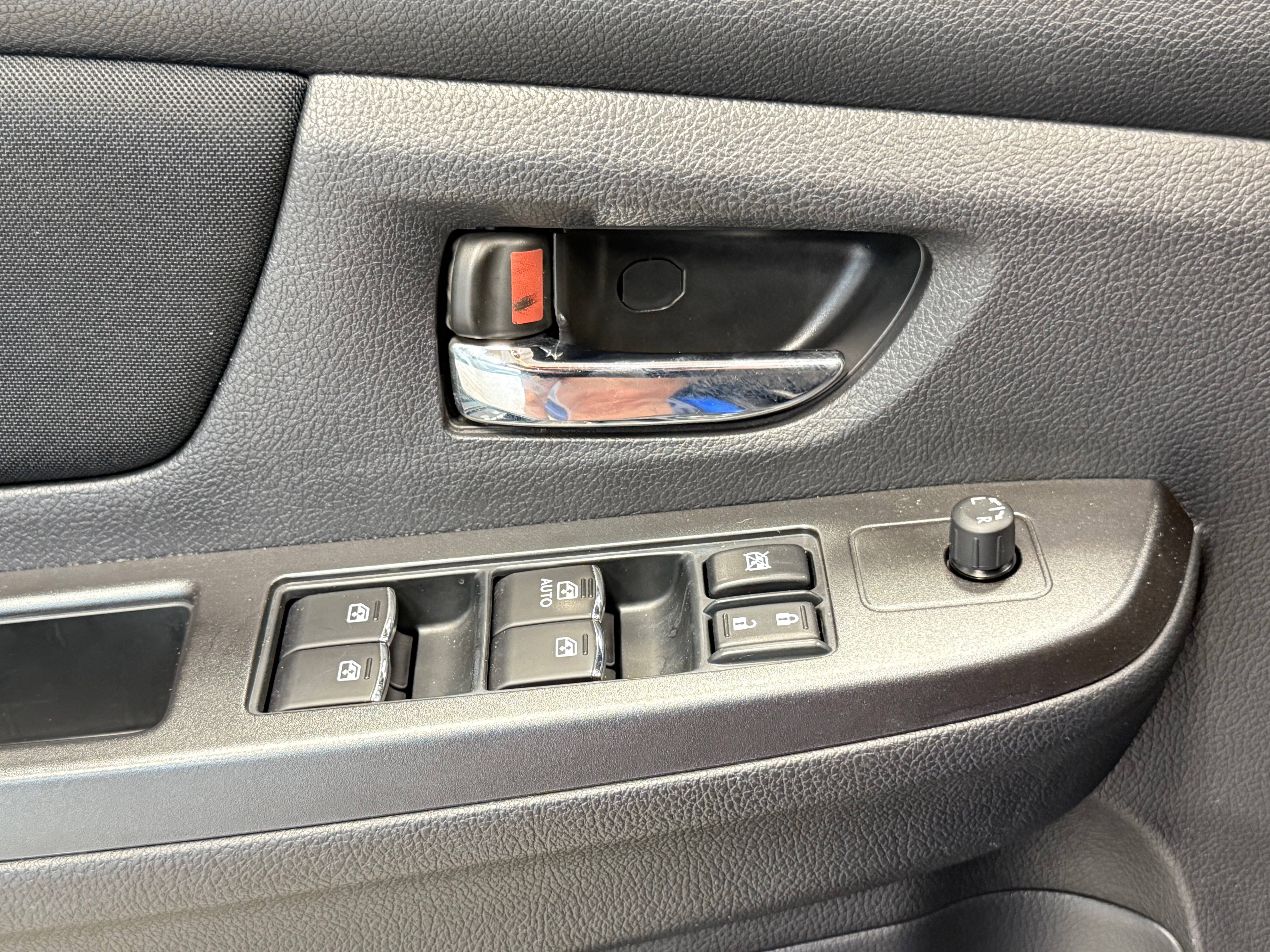 Used 2016 Subaru WRX Premium AWD/4WD image 17