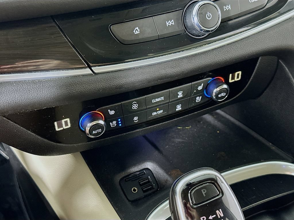Used 2021 Buick Enclave Premium w/ Surround and Sites Package FWD image 27