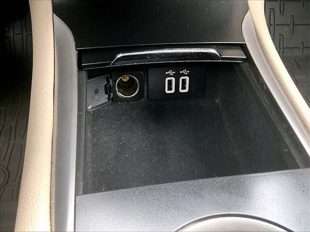 Used 2019 Lincoln MKC Reserve AWD/4WD image 28