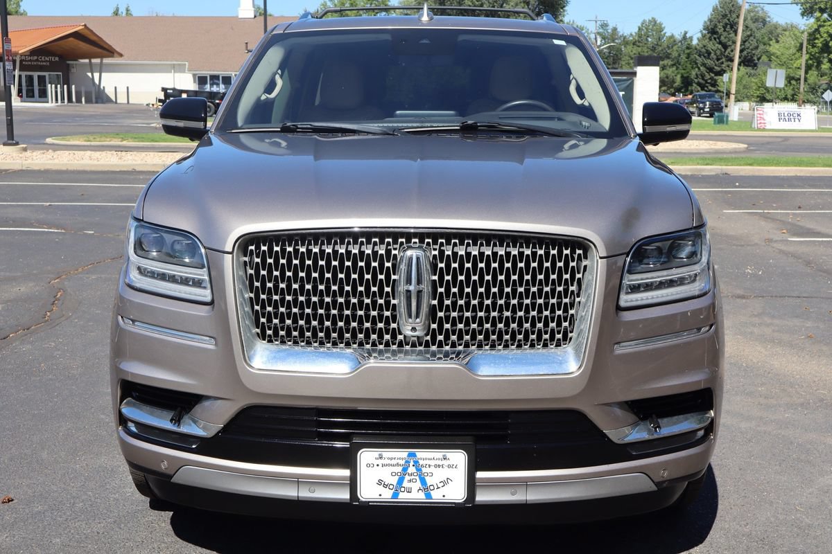 Used 2018 Lincoln Navigator Reserve w/ Technology Package AWD/4WD image 12