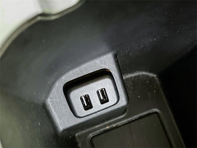 Used 2021 GMC Terrain SLT image 33